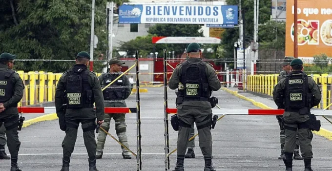 Venezuela, komplo planı iddiası nedeniyle Kolombiya sınırının kapatılması emrini verdi.